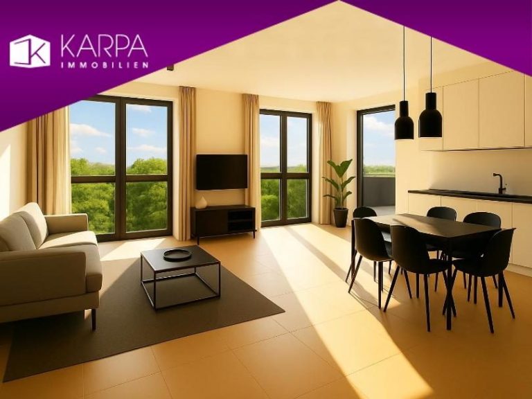 Helles Wohnzimmer mit Sofa, Esstisch, TV und Blick auf den Garten durch große Fenster.